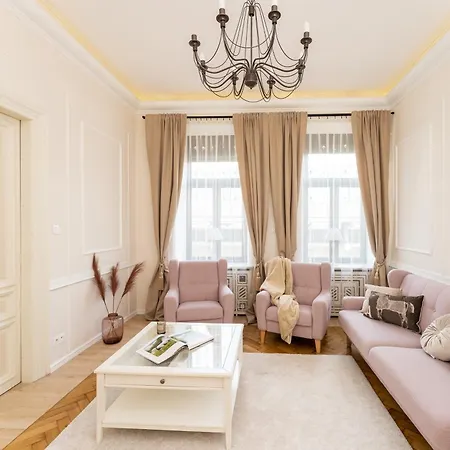 Wrzesinska 11, Sun & Snow